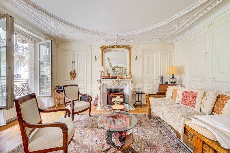 Apartment in Saint Philippe du Roule, Paris 8e Arrondissement, Paris 3 - 16649239