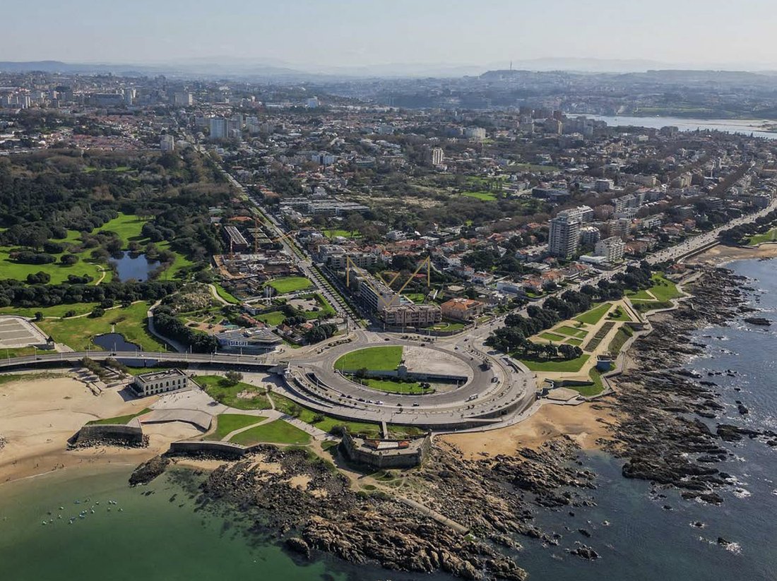 Apartment in Cedofeita, Santo Ildefonso, Se, Miragaia, Sao Nicolau e Vitoria, Porto District, Portugal 3 - 16650309