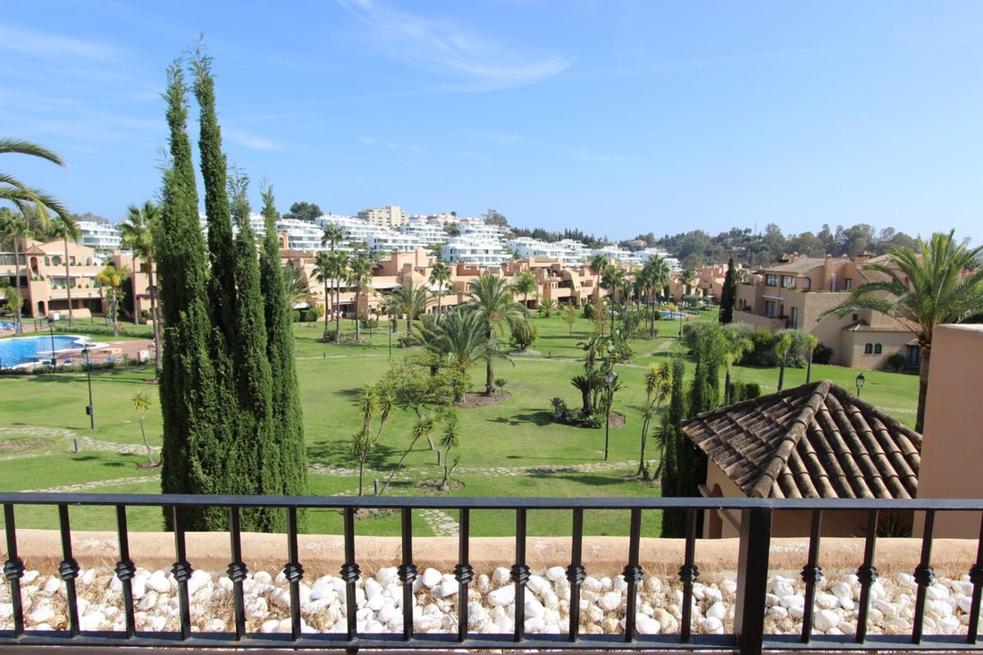 Penthouse in Estepona, Andalusia, Spain 1 - 14885194