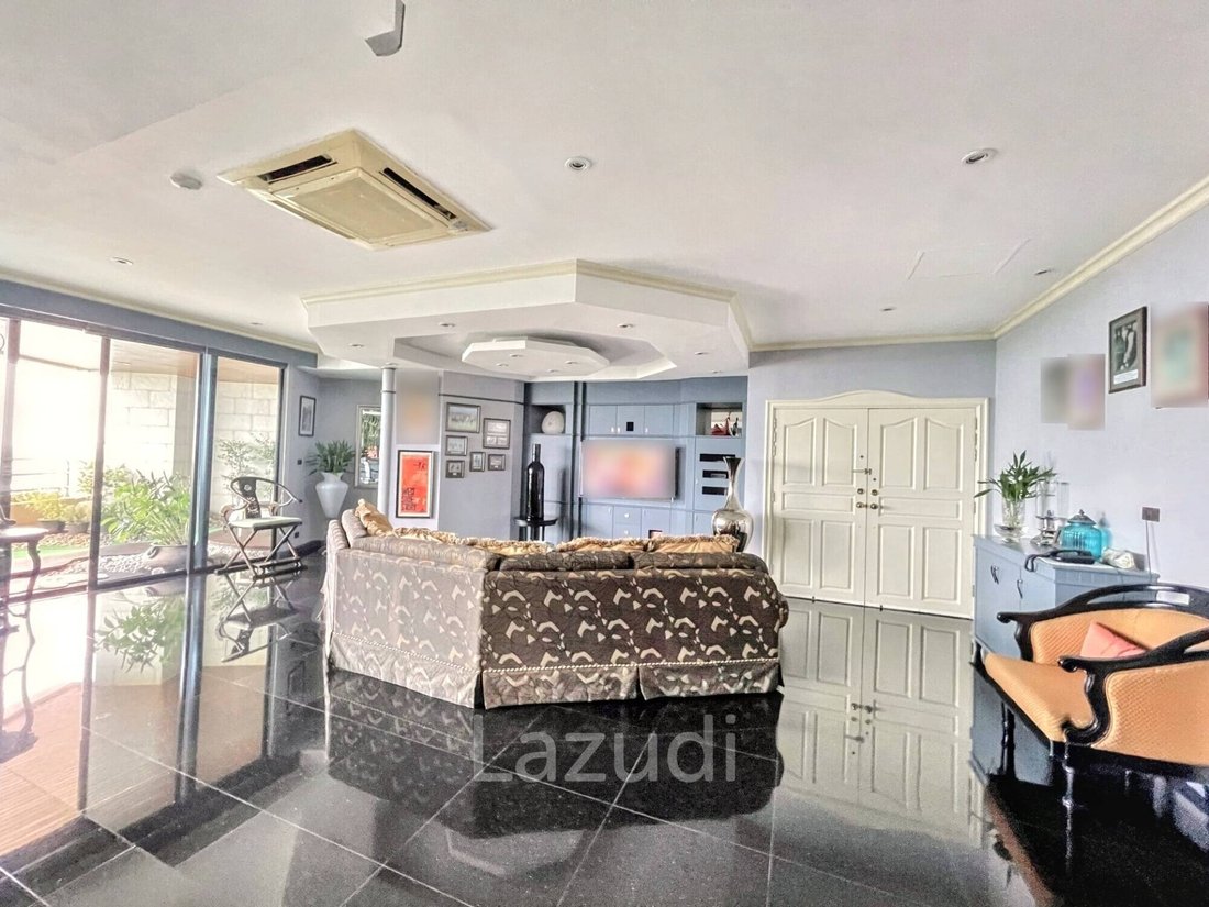 Apartment in Bang Phong Phang, Krung Thep Maha Nakhon, Thailand 4 - 13242047
