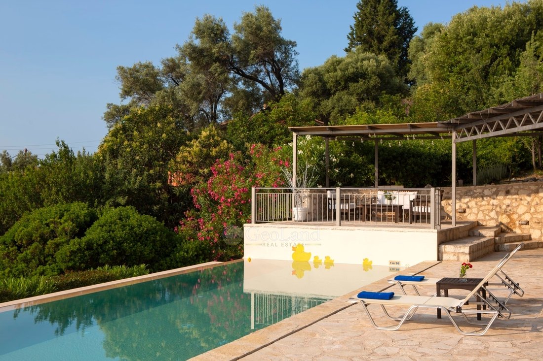 Villa in Eugirou, Apollonioi, Greece 2 - 16649672