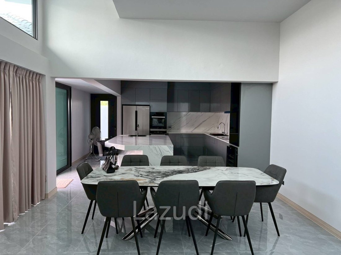 Villa in Pong, Chon Buri, Thailand 2 - 16652417