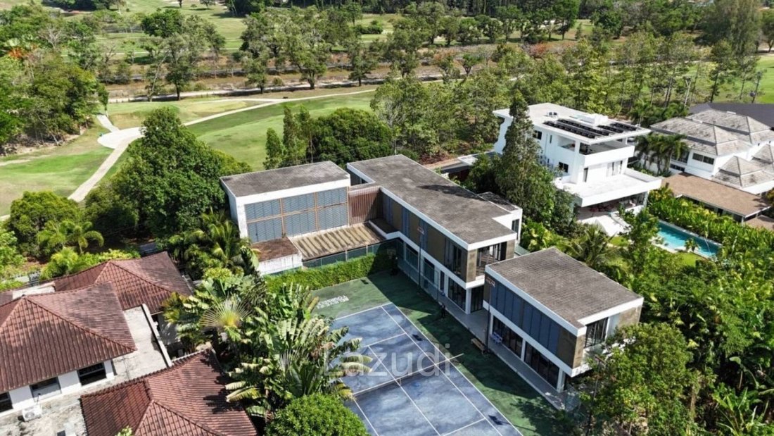 Villa in Kathu, Phuket, Thailand 1 - 16653890