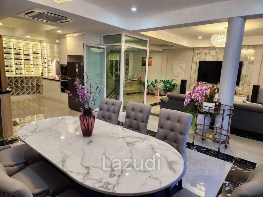 Villa in Pattaya City, Chon Buri, Thailand 5 - 16654340