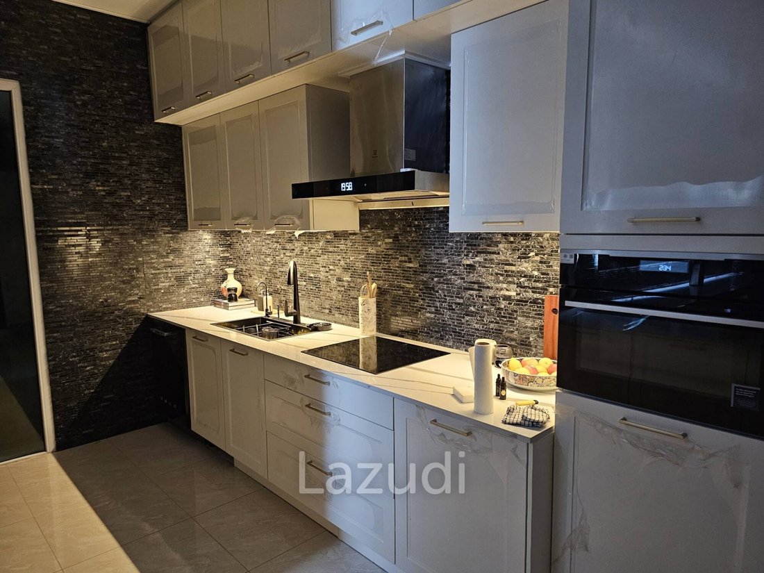 Villa in Kathu, Phuket, Thailand 4 - 16652572
