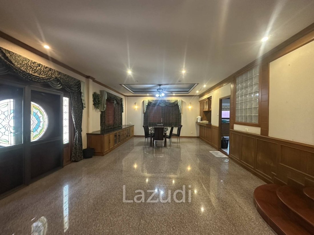 Villa in Pattaya City, Chon Buri, Thailand 3 - 16650342