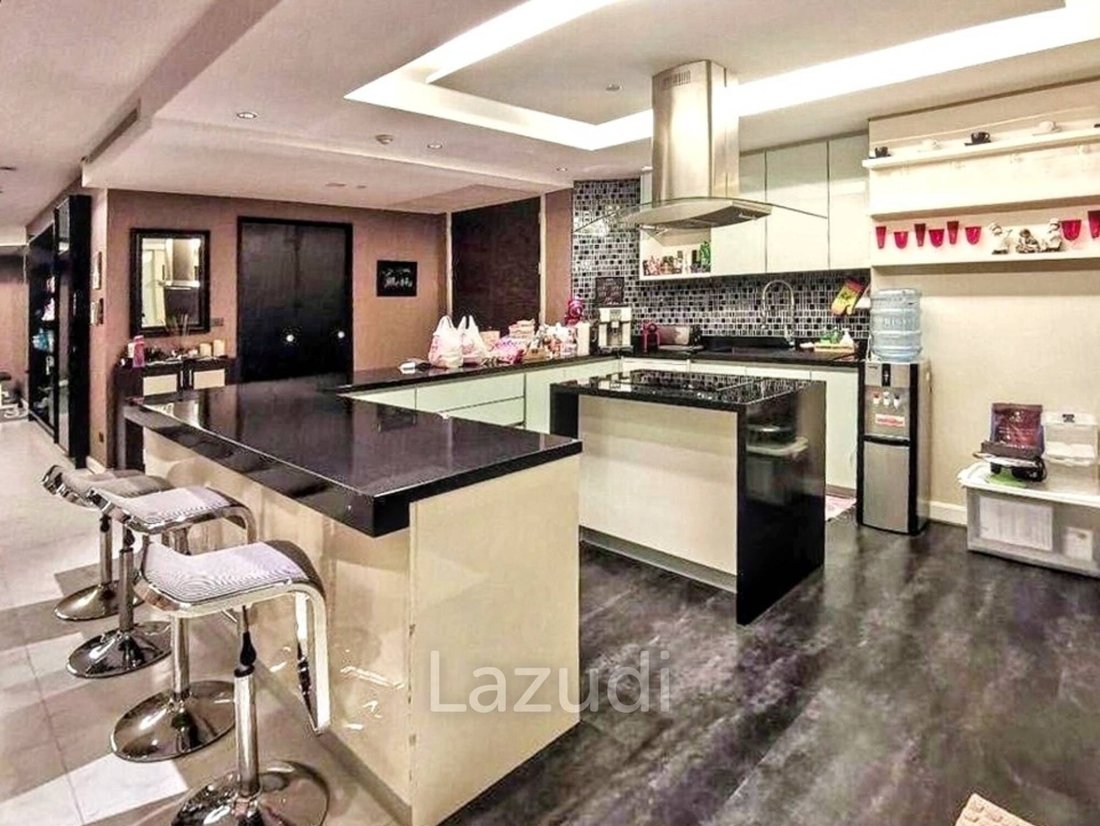 Apartment in Bang Lamphu Lang, Krung Thep Maha Nakhon, Thailand 4 - 12691514