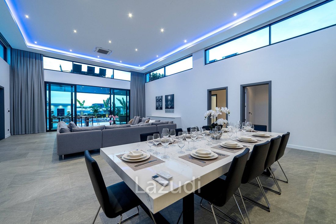 Villa in Pattaya City, Chon Buri, Thailand 4 - 16650448