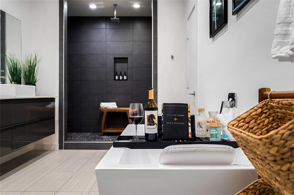 Condo in Dallas, Texas, United States 4 - 16649840