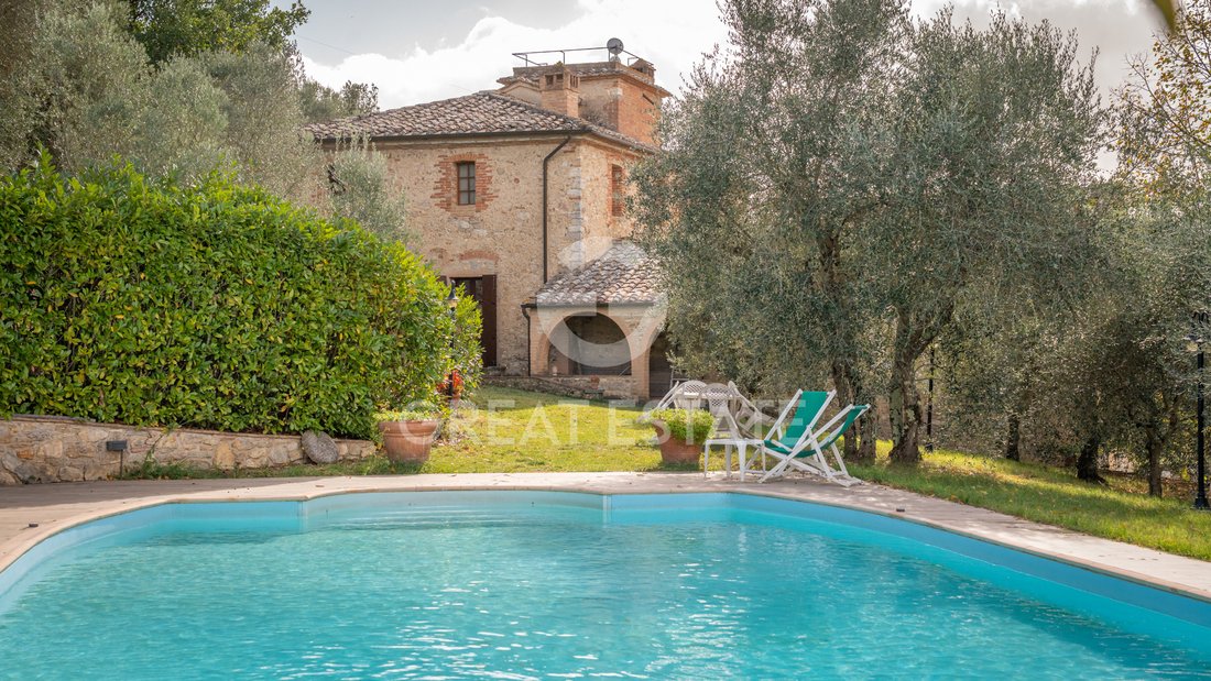 Estate in Rapolano Terme, Tuscany, Italy 1 - 16651196