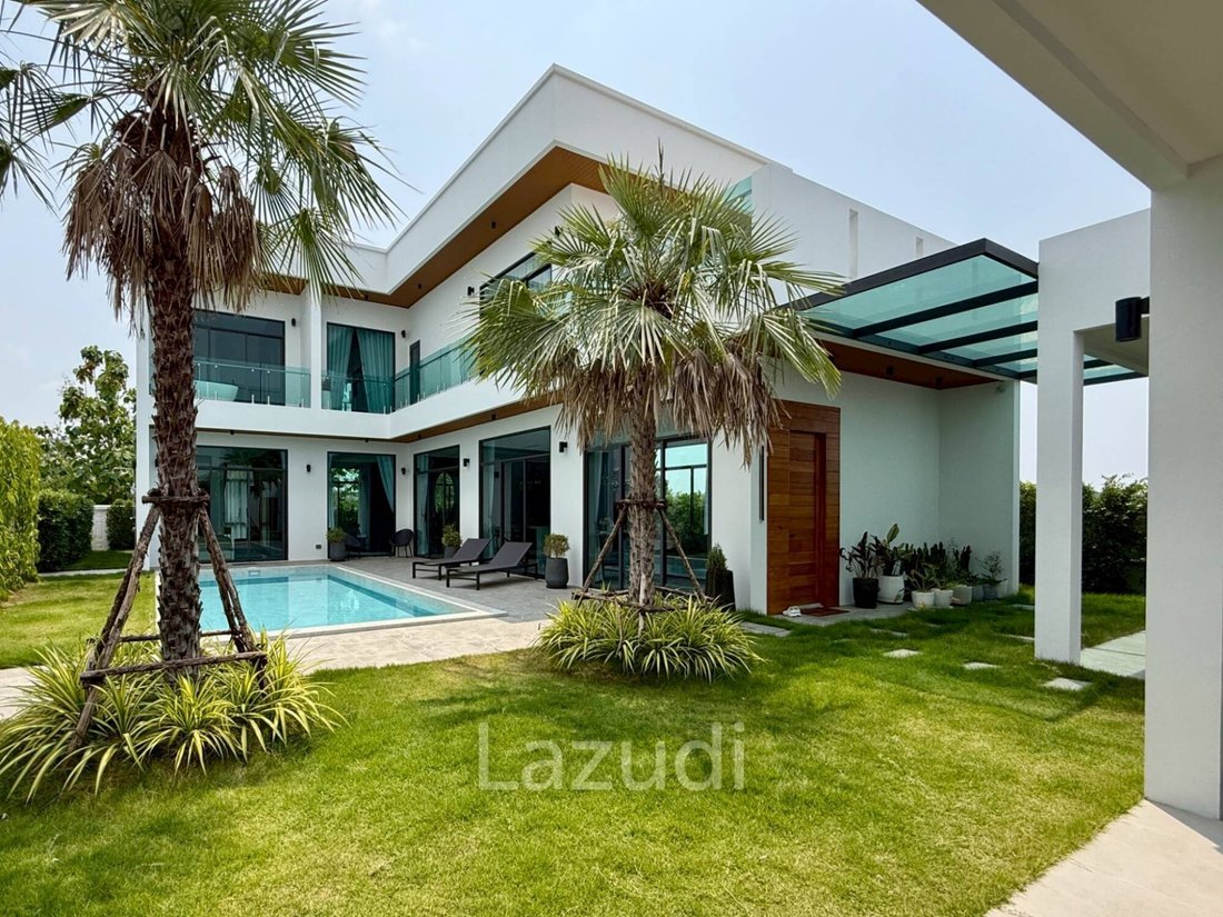Villa in Pattaya City, Chon Buri, Thailand 1 - 16652893