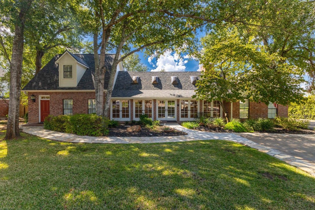 House in Brenham, Texas, United States 2 - 16650286