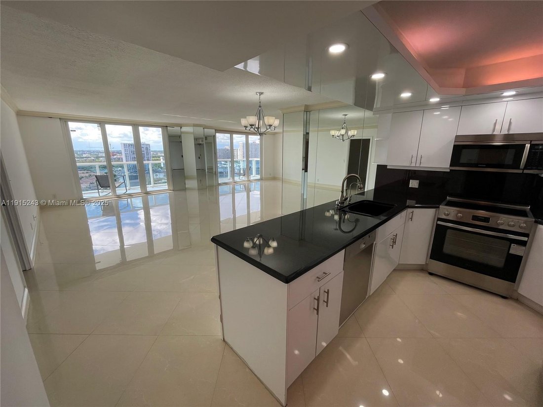Condo in Hollywood, Florida, United States 5 - 16649928
