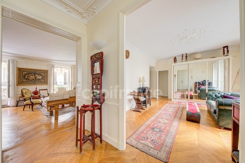 Apartment in Saint Philippe du Roule, Paris 8e Arrondissement, Paris 4 - 16649239
