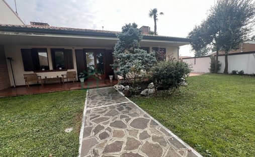 Villa à Eraclea, Vénétie, Italie 1