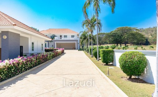 Villa in Cha-am, Phetchaburi, Thailand 1