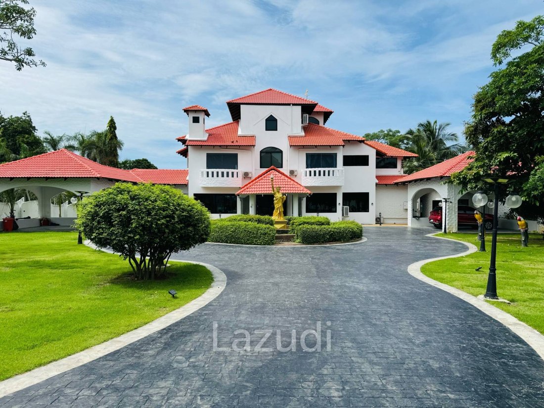 Villa in Pattaya City, Chon Buri, Thailand 1 - 16654277