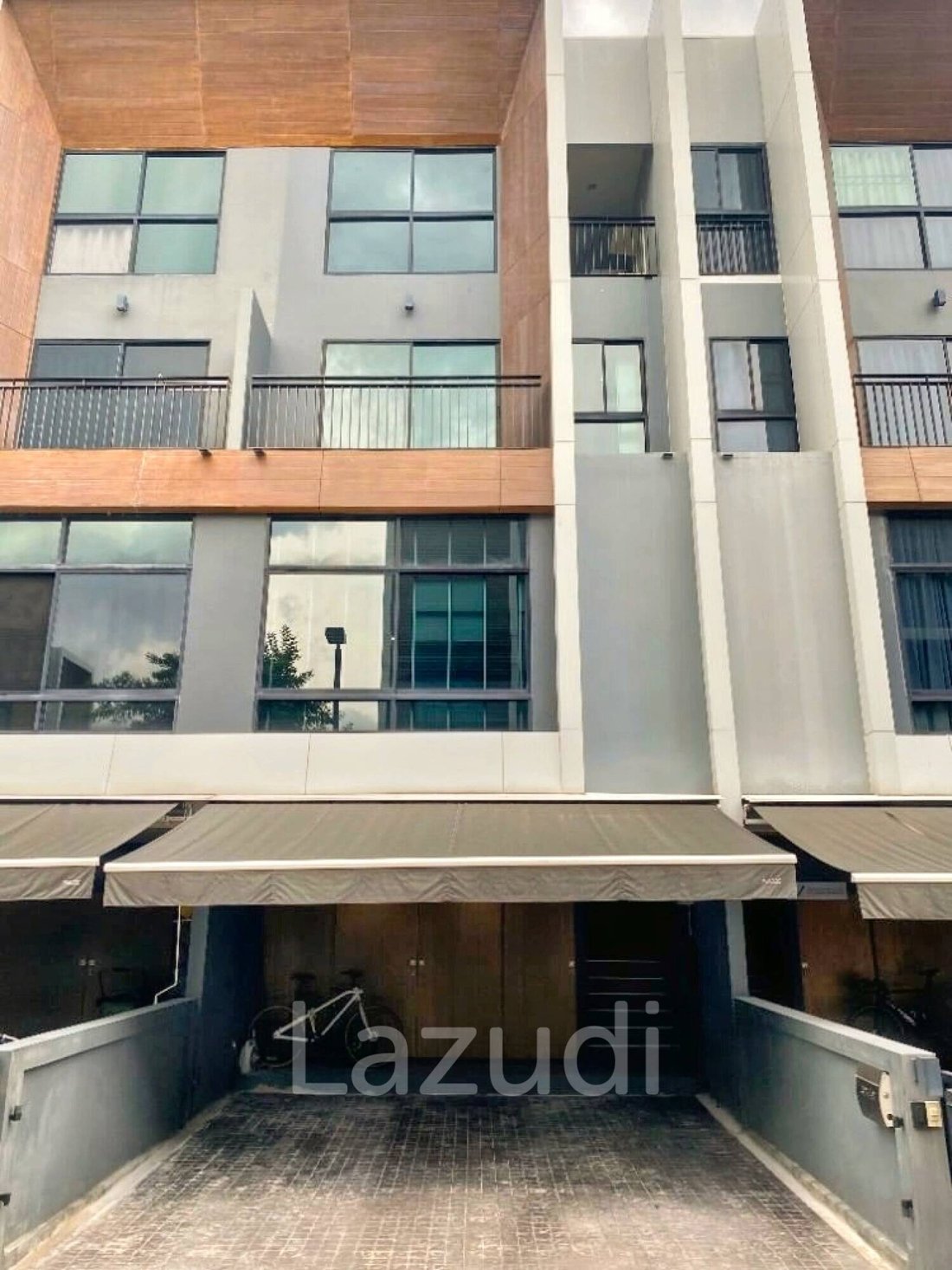 House in Chong Nonsi, Krung Thep Maha Nakhon, Thailand 1 - 16650060