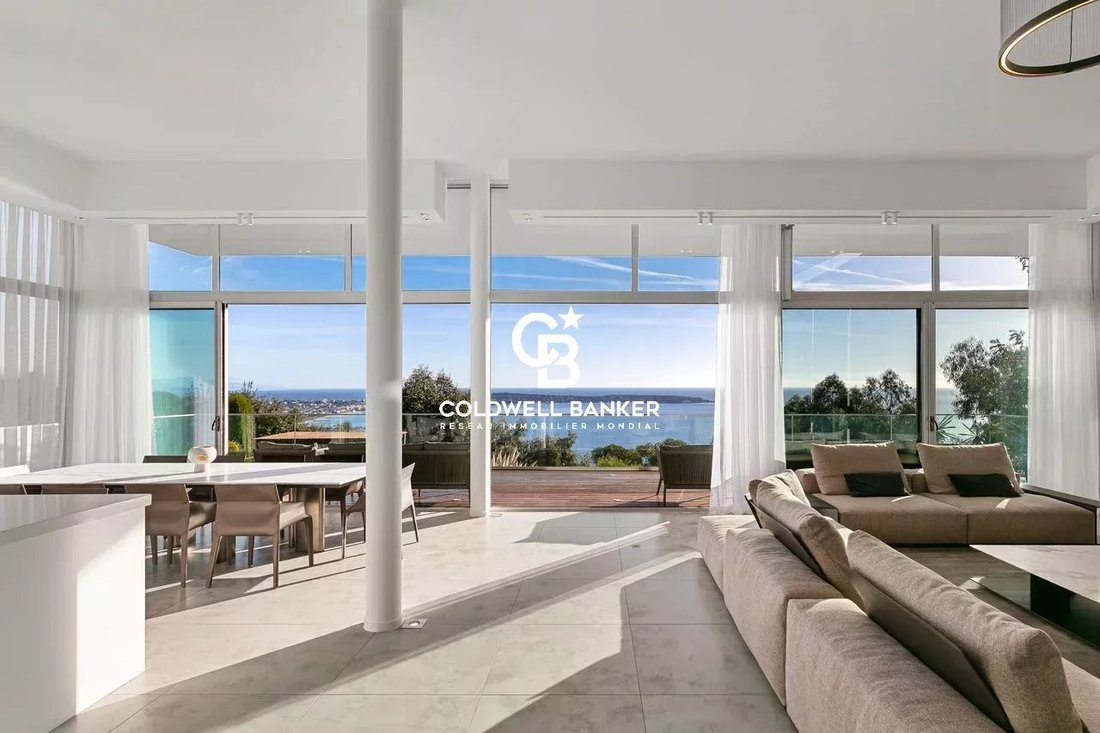 Villa in La Maure-Super Cannes, Vallauris, France 1 - 16649207