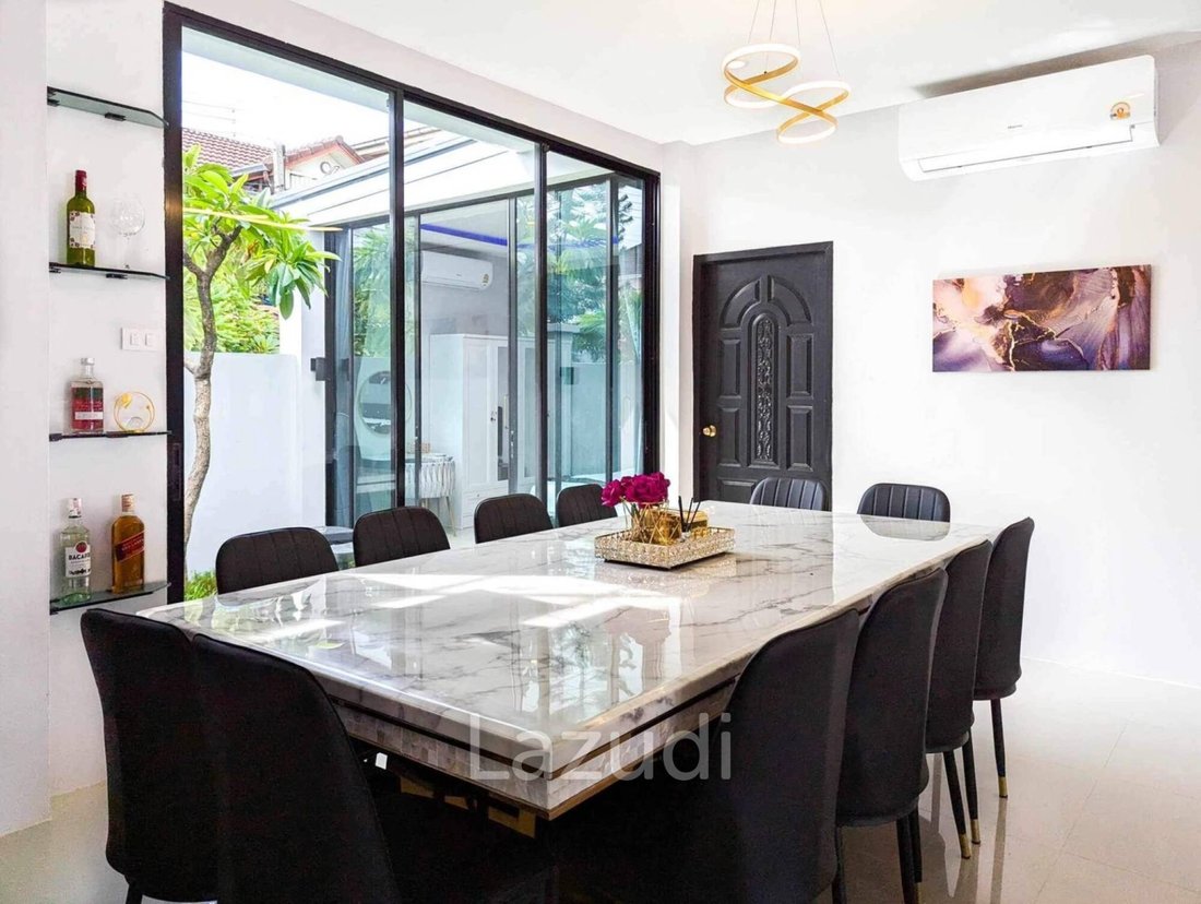 Villa in Pattaya City, Chon Buri, Thailand 4 - 16650052