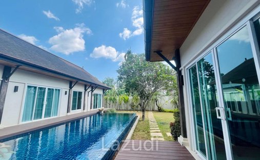 Villa in Karon, Phuket, Thailand 1