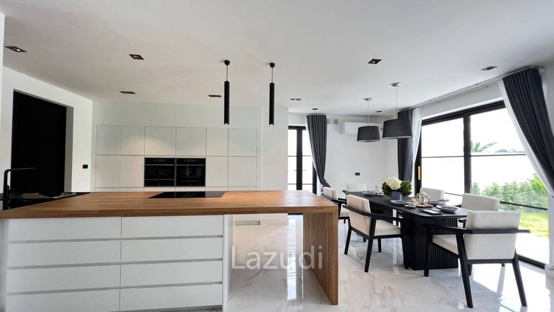 Villa in Pong, Chon Buri, Thailand 2 - 16654184