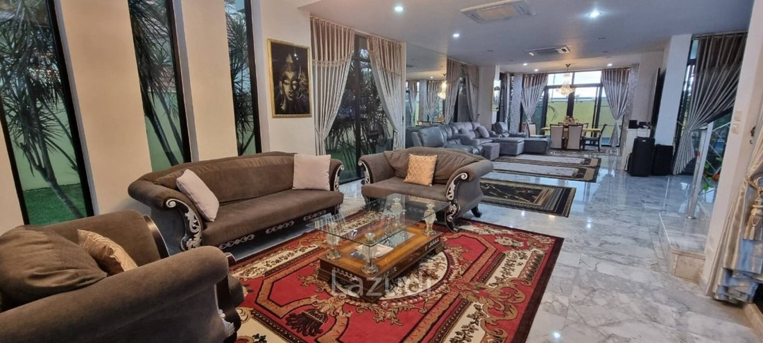 Villa in Pattaya City, Chon Buri, Thailand 2 - 16653621