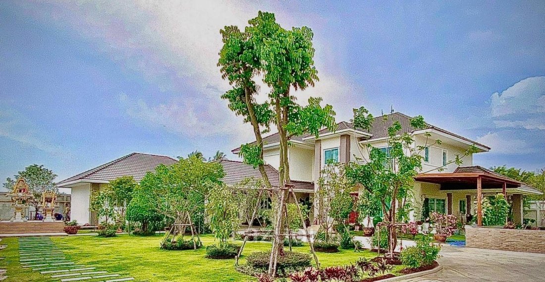 Villa in Hin Lek Fai, Prachuap Khiri Khan, Thailand 1 - 16650358