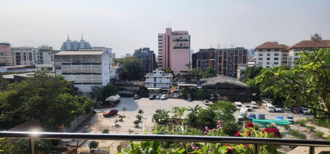 Apartment in Bangkok, Bangkok, Thailand 3 - 16652493