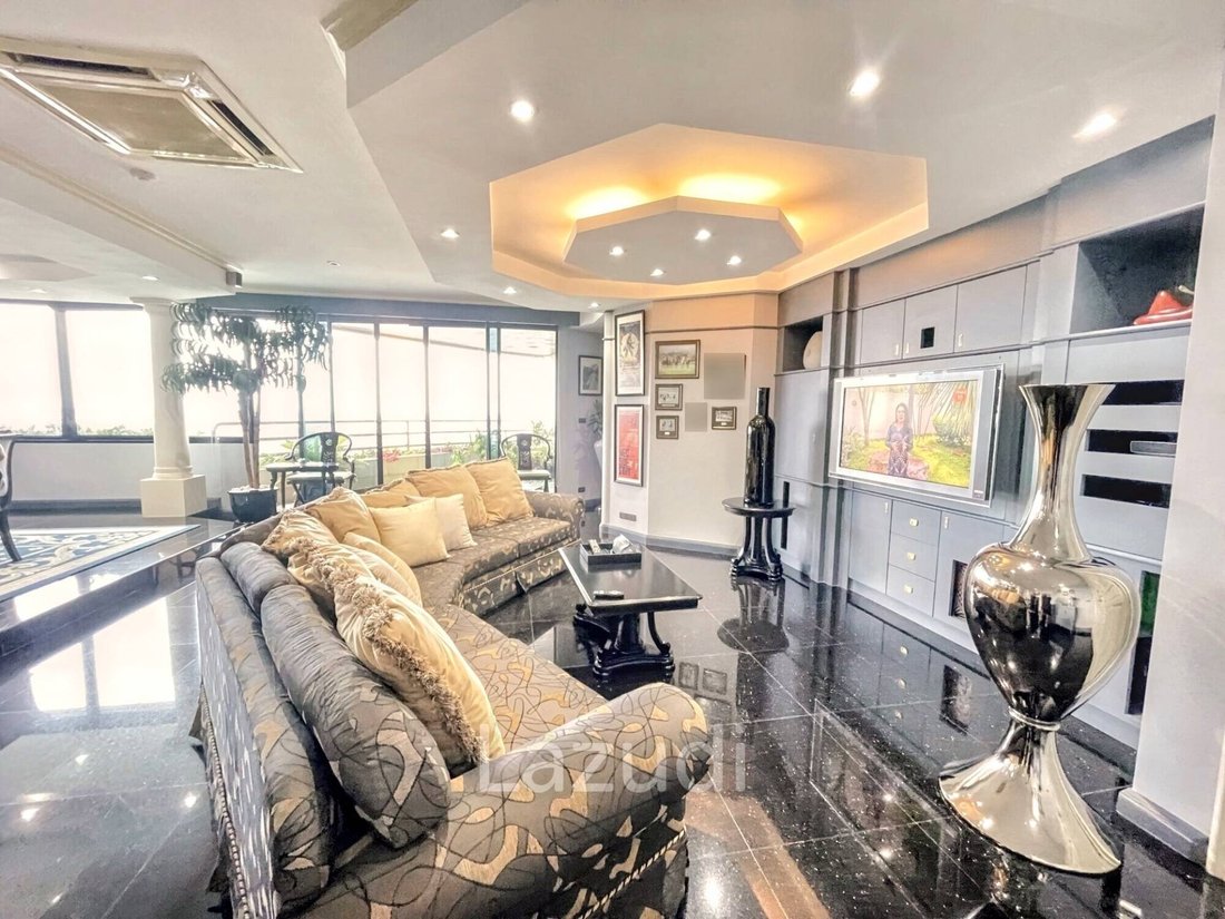 Apartment in Bang Phong Phang, Krung Thep Maha Nakhon, Thailand 3 - 13242047