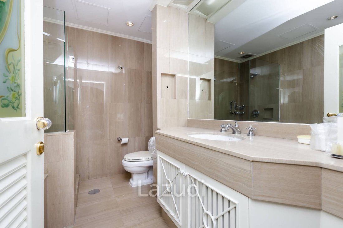 Apartment in Bangkok, Krung Thep Maha Nakhon, Thailand 2 - 16650552