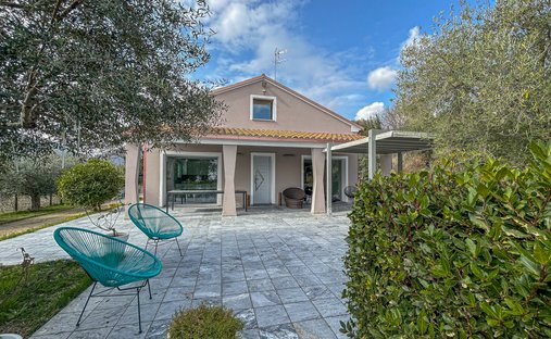 Castle for Sale in Cingoli, Marche, Italy