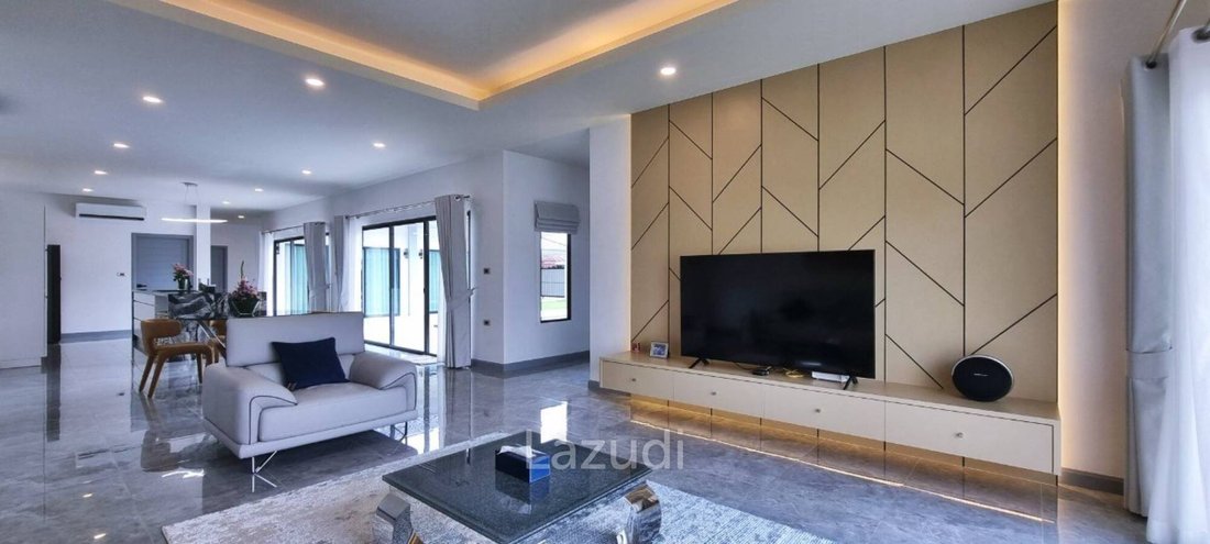 Villa in Pattaya City, Chon Buri, Thailand 3 - 16650051