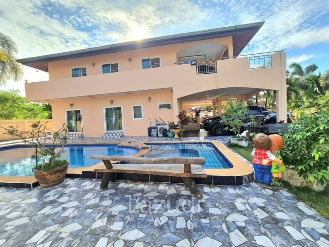Villa in Bang Sare, Chon Buri, Thailand 2 - 16654714