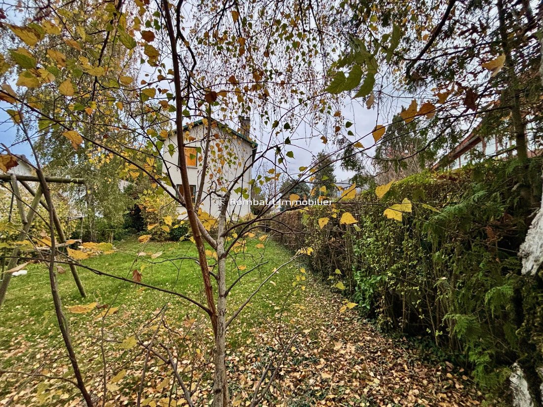 House in Bourg-La Feuillaume Nord, La Celle-Saint-Cloud, France 1 - 16654052