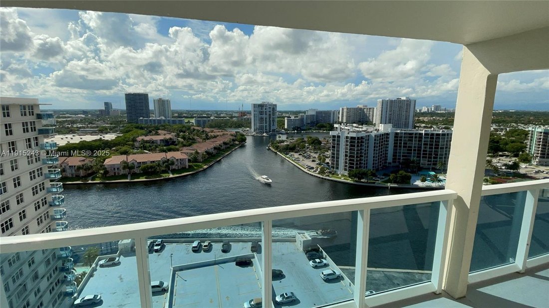 Condo in Hollywood, Florida, United States 3 - 16649928