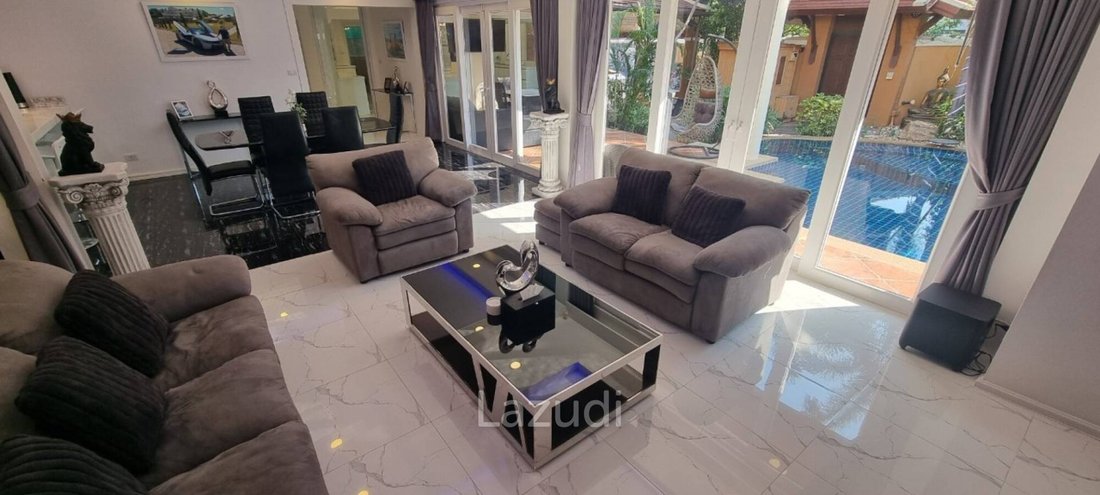 Villa in Pattaya City, Chon Buri, Thailand 1 - 14369148