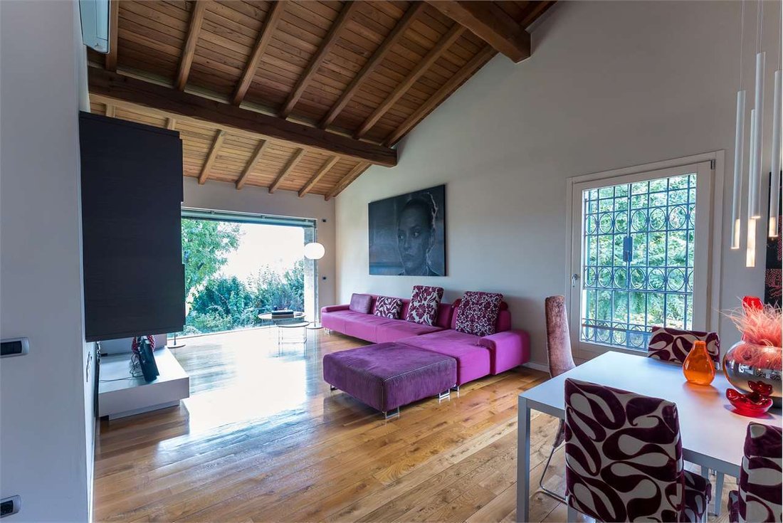 Villa in Modena, Emilia-Romagna, Italy 3 - 16650979