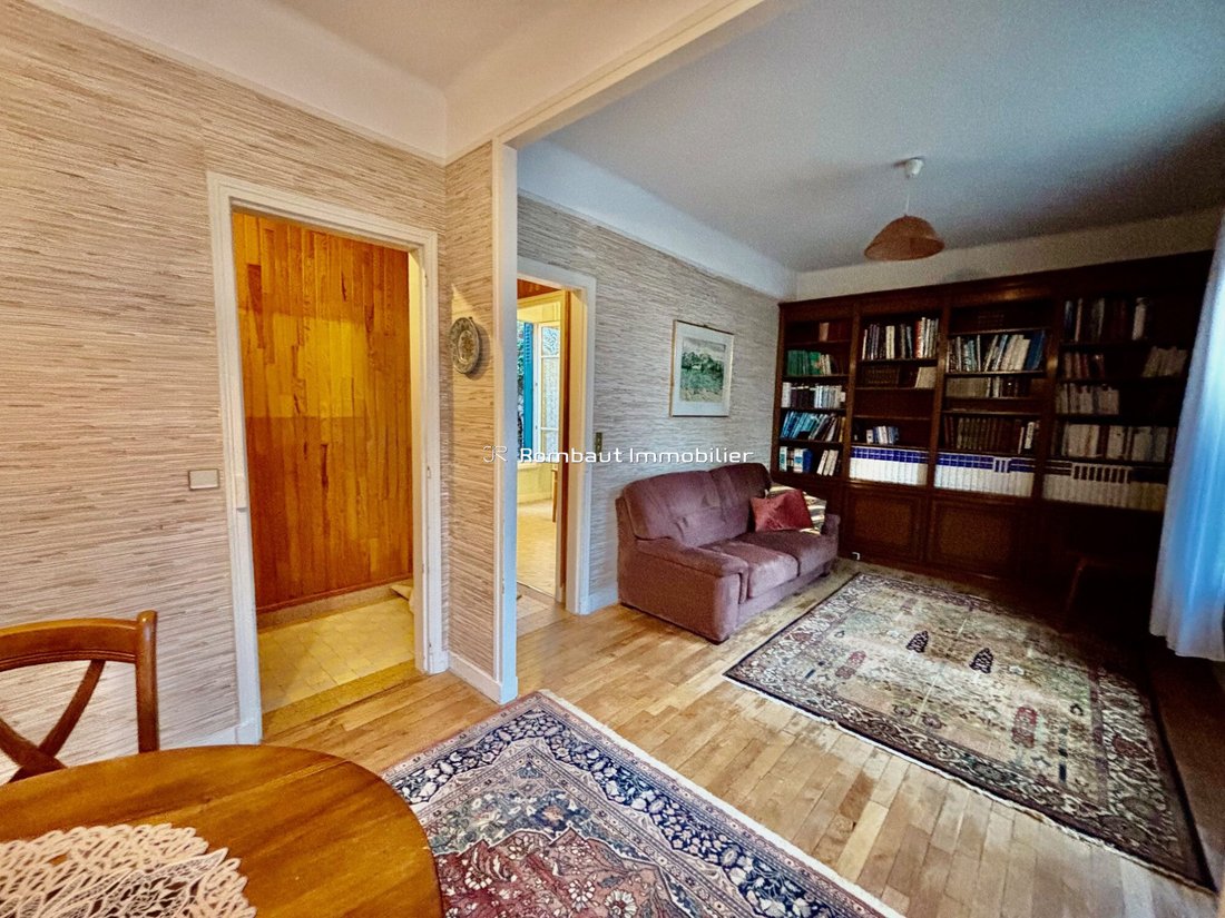 House in Bourg-La Feuillaume Nord, La Celle-Saint-Cloud, France 3 - 16654052