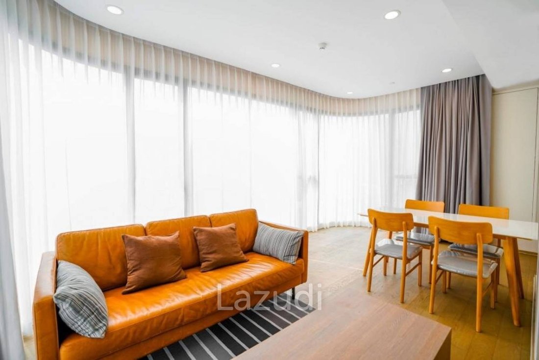 Apartment in Si Phraya, Bangkok, Thailand 1 - 16654396