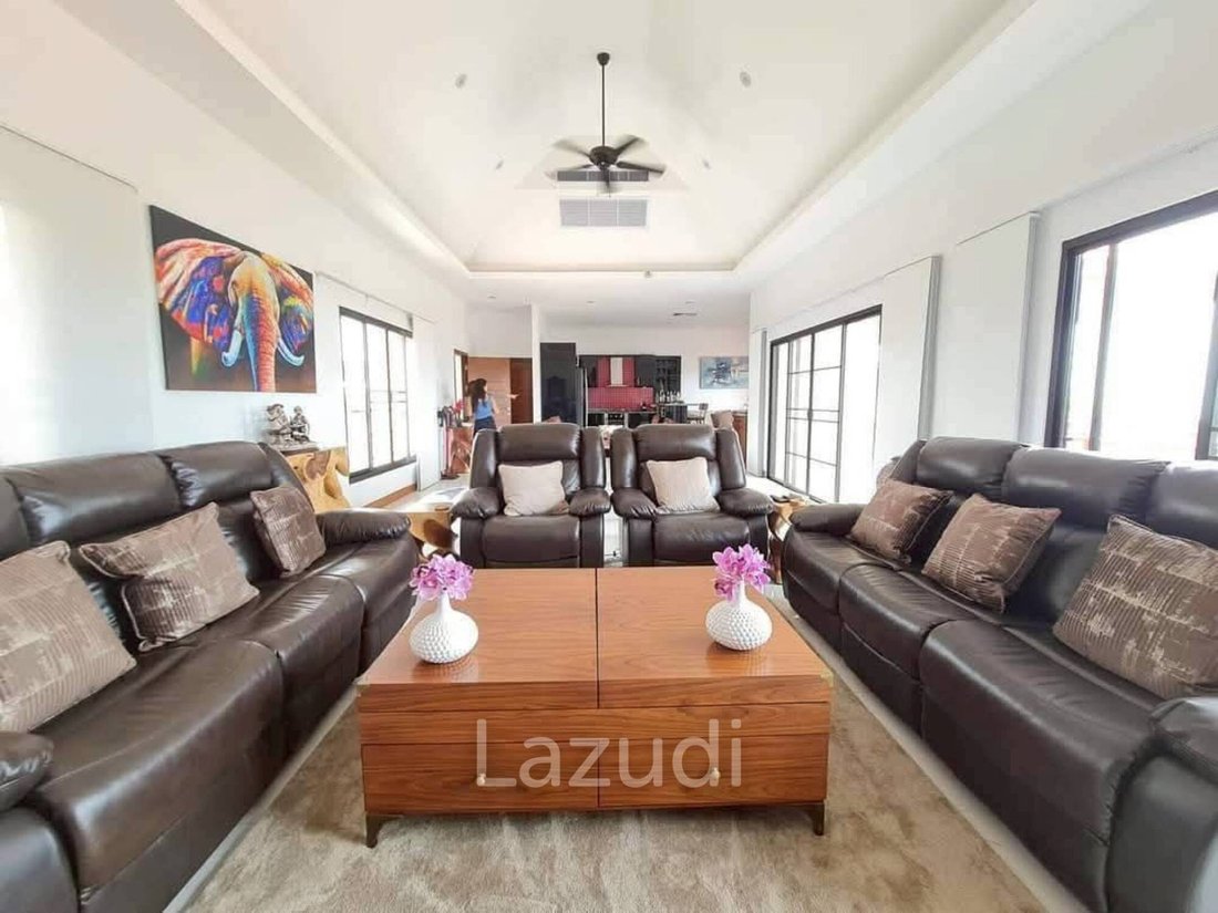 Villa in Bang Sare, Chon Buri, Thailand 3 - 16650119