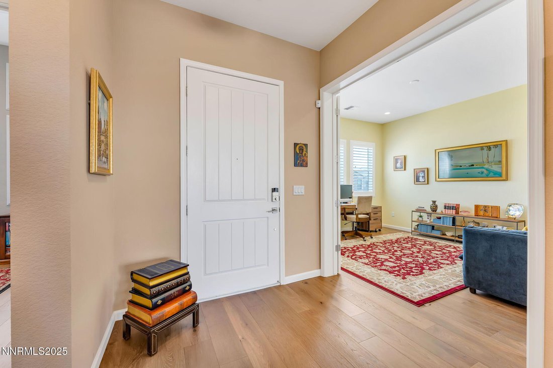Gallery Detail: Luxury Living At Its Finest In New Gramercy In Reno