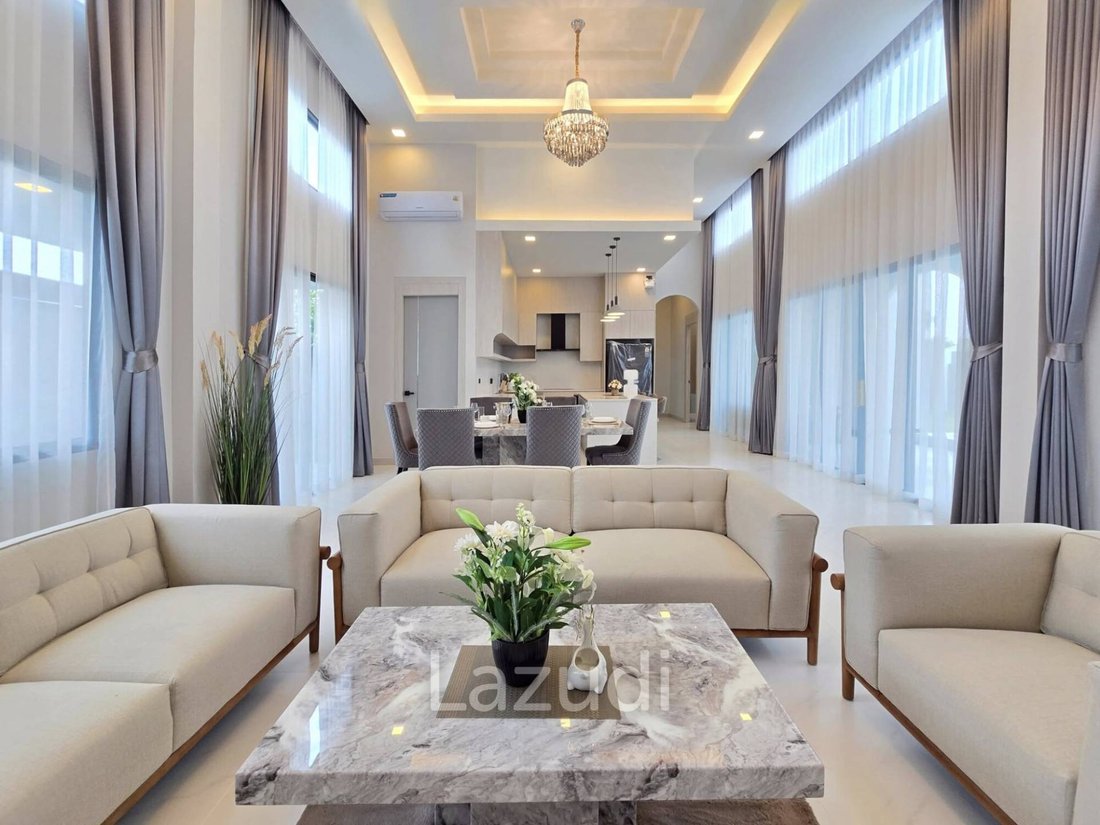 Villa in Pattaya City, Chon Buri, Thailand 2 - 16653539