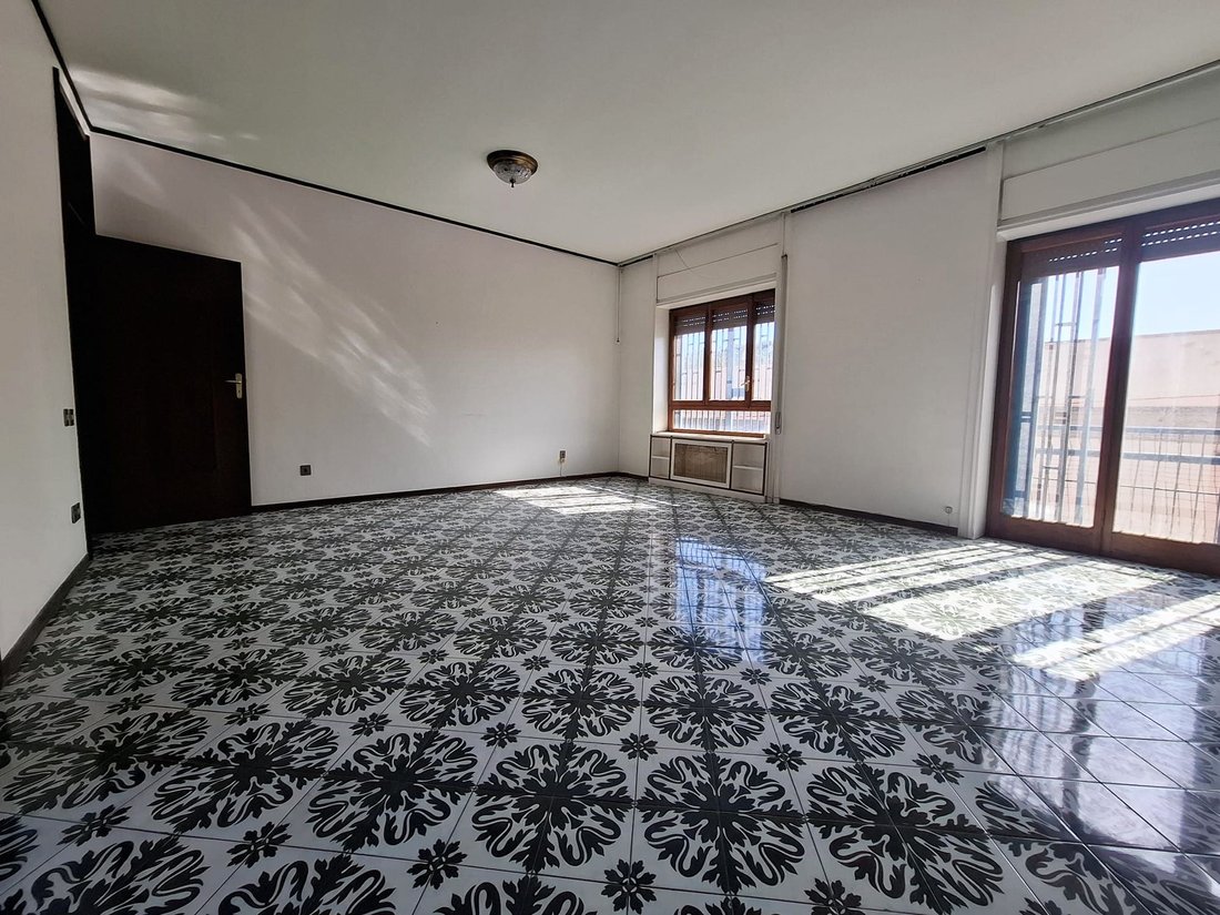 Apartment in Naples, Campania, Italy 1 - 16650881