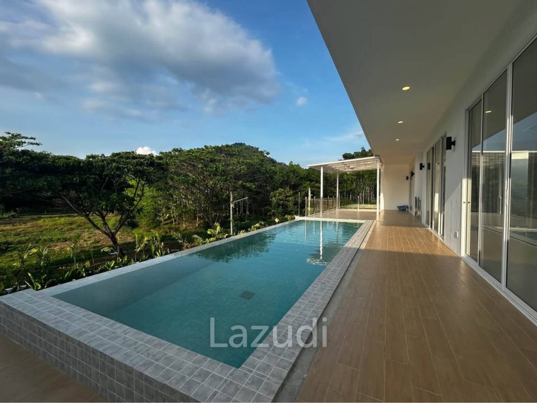 Villa in Si Sunthon, Phuket, Thailand 1 - 16650328