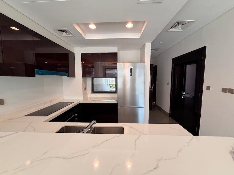 Townhouse in Damac Hills, Dubai, United Arab Emirates 4 - 16649330