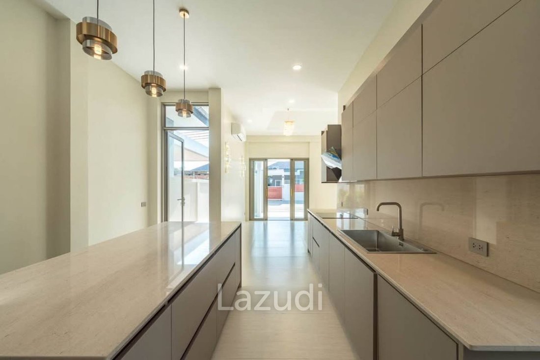 Villa in Thep Krasatti, Phuket, Thailand 3 - 16653463