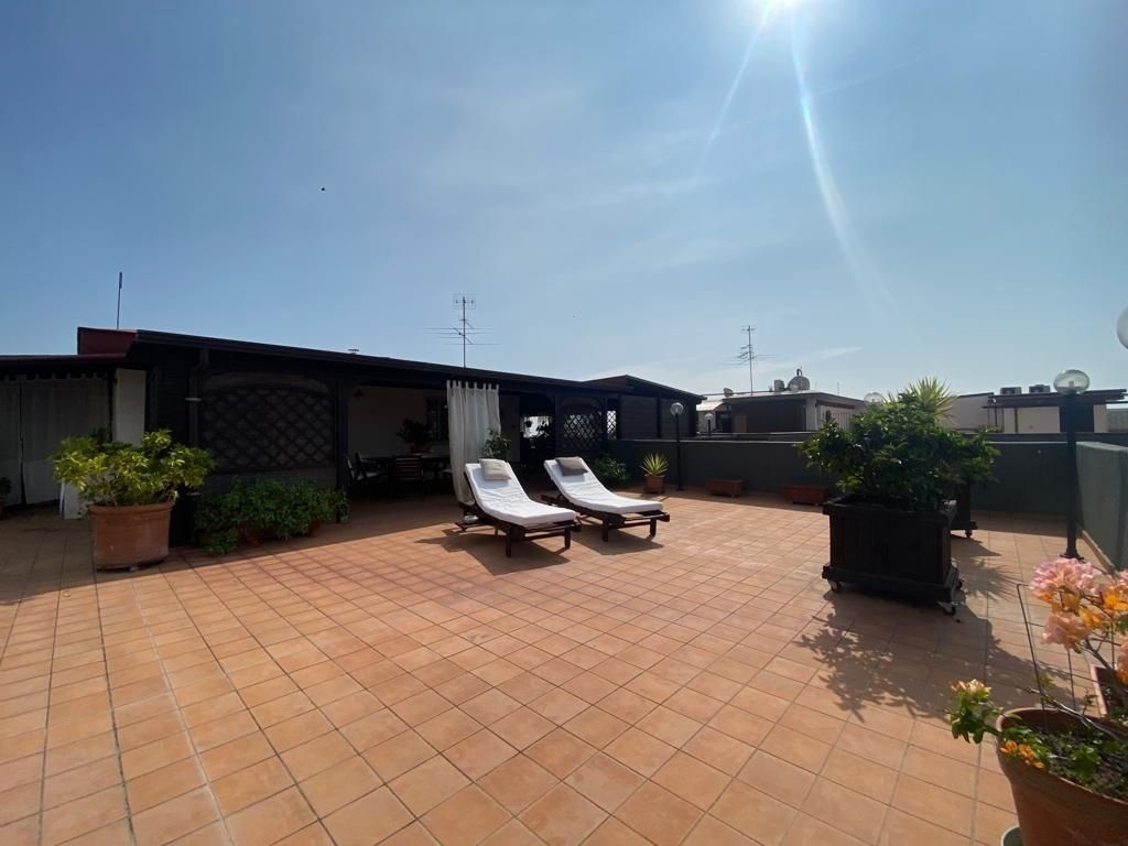 Apartment in Vomero, Naples, Campania 1 - 16651644
