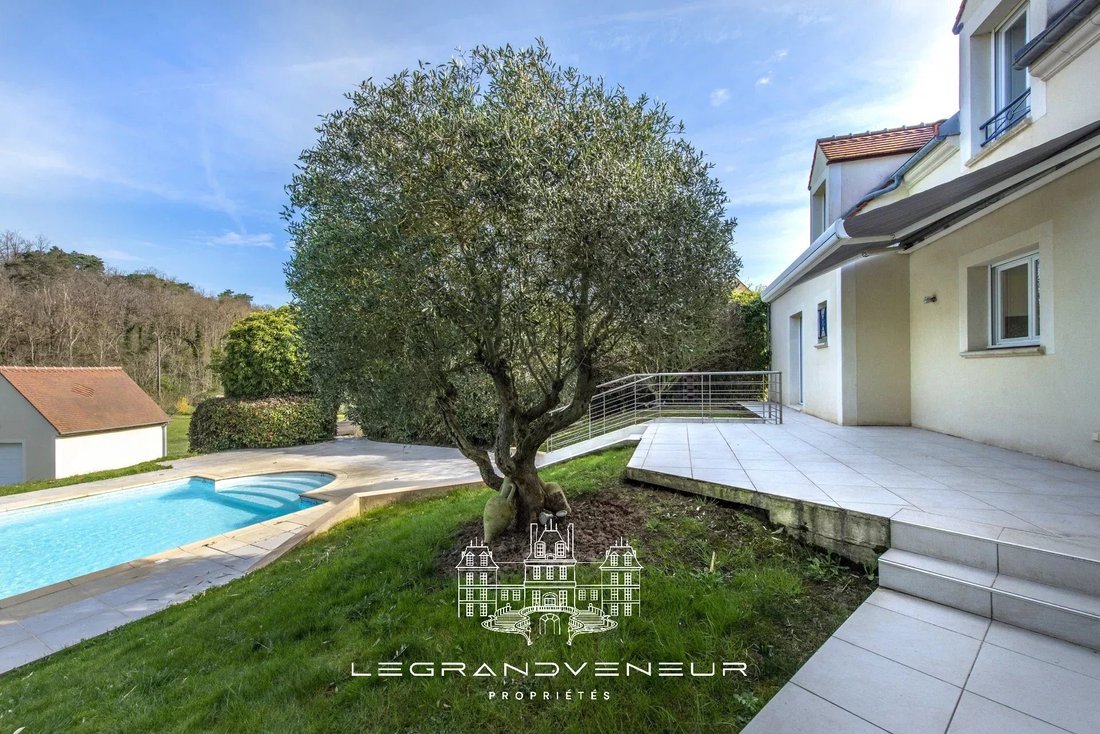 House in Mairie-Centre Nord, Nemours, France 2 - 16649283