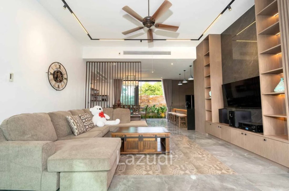 Villa in Thep Krasatti, Phuket, Thailand 4 - 16650805
